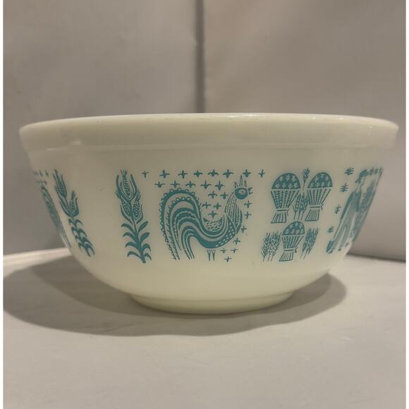 Pyrex -vintage mixing bowl. "Amish Butterprint" pattern-Rare 2 1/2 qt #403 - Picture 1 of 4